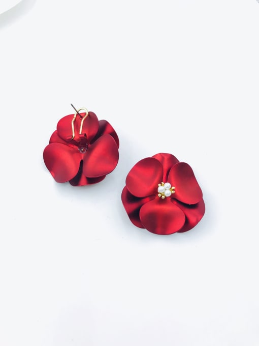 Red Zinc Alloy Imitation Pearl White Flower Statement Clip Earring
