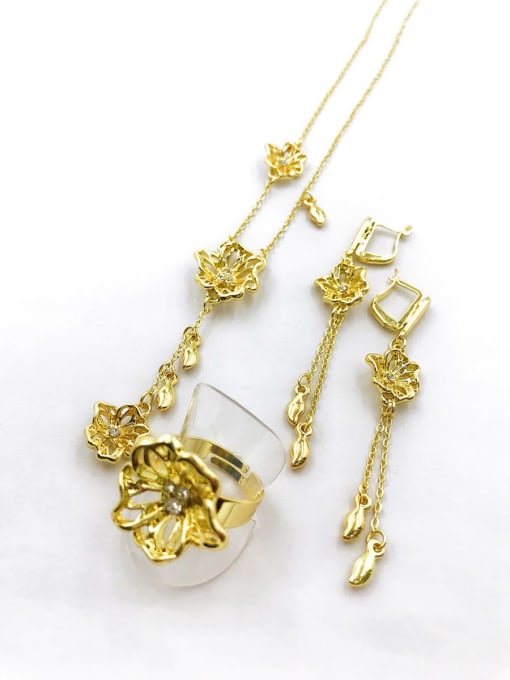 VIENNOIS Trend Flower Zinc Alloy Rhinestone White Earring Ring and Necklace Set