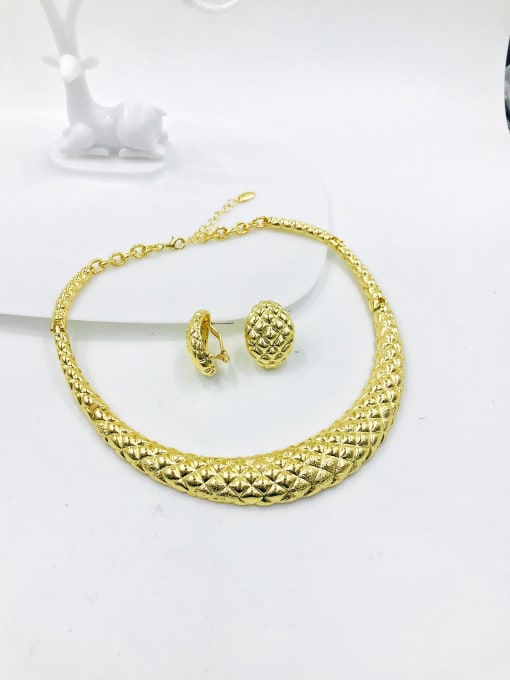 VIENNOIS Zinc Alloy Luxury Earring and Necklace Set