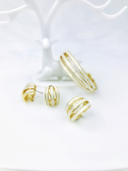 VIENNOIS Zinc Alloy Shell White Minimalist Ring Earring And Bracelet Set 0