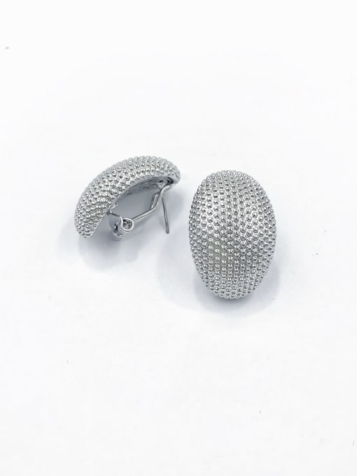 VIENNOIS Brass Oval Minimalist Clip Earring 1