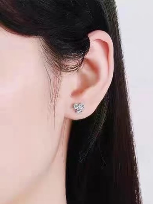 Jane Stone 925 Sterling Silver Moissanite White Triangle Minimalist Stud Earring 3
