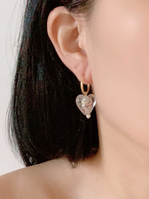 Scarlet White Brass Shell Bead Heart Bohemia Huggie Earring 1