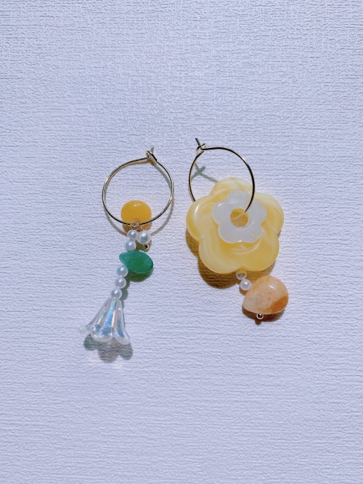 ER-067 Brass Natural  Gemstone Crystal  Flower Minimalist Handmade Beaded Huggie Earring