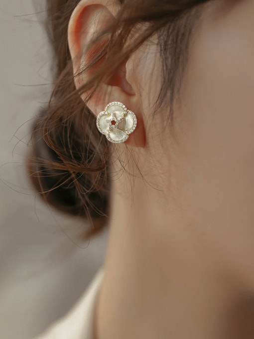 ARTINI Brass Cubic Zirconia White Flower Minimalist Stud Earring 2