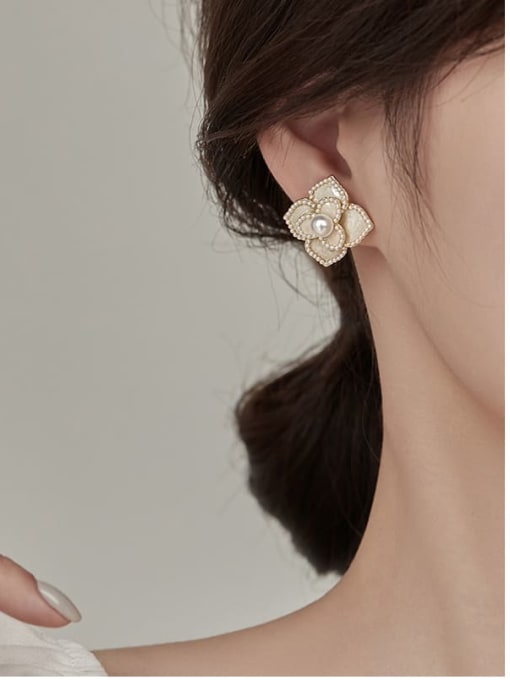 ARTINI Copper Alloy Imitation Pearl White Enamel Flower Dainty Stud Earring 4