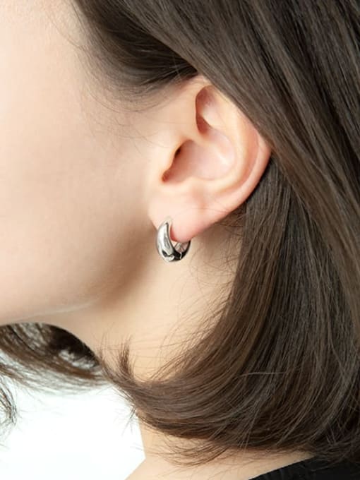 ARTINI 925 Sterling Silver White Geometric Minimalist Huggie Earring 3