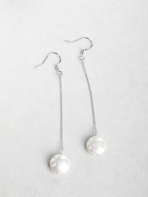ANI VINNIE Slim and simple Imitation pearls earring