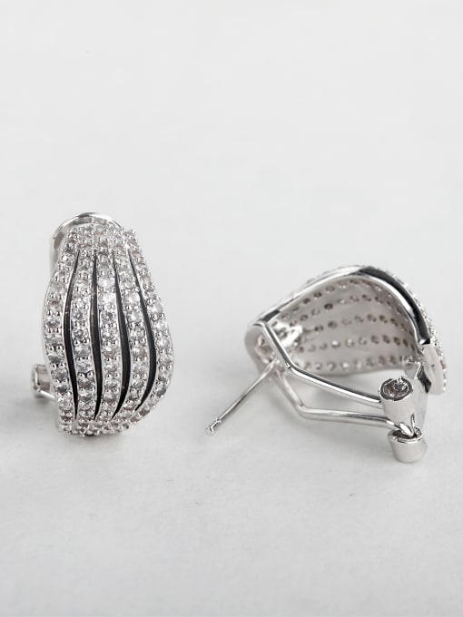 ANI VINNIE Shiny zircon Geometric Stud Earrings Cluster Earring