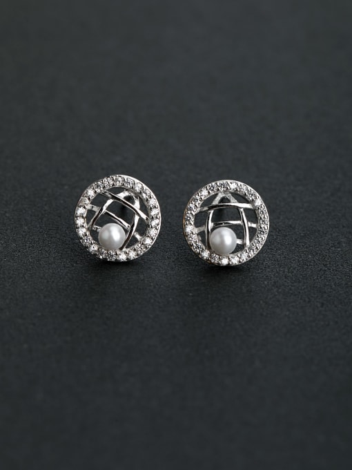 Lin Liang Micro inlay Rhinestone round Imitation pearls 925 silver Stud earrings 0