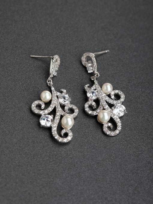Lin Liang Micro inlay Rhinestone gorgeous 925 silver Stud earrings 0