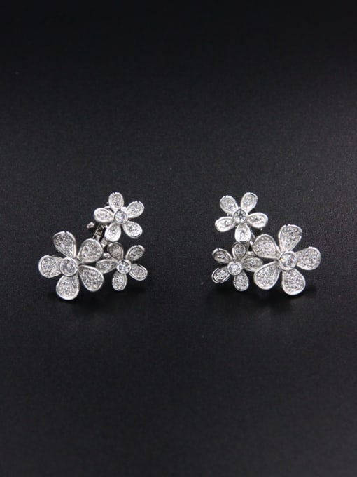 LB RAIDER Custom White Flower Studs stud Earring with Platinum Plated 0