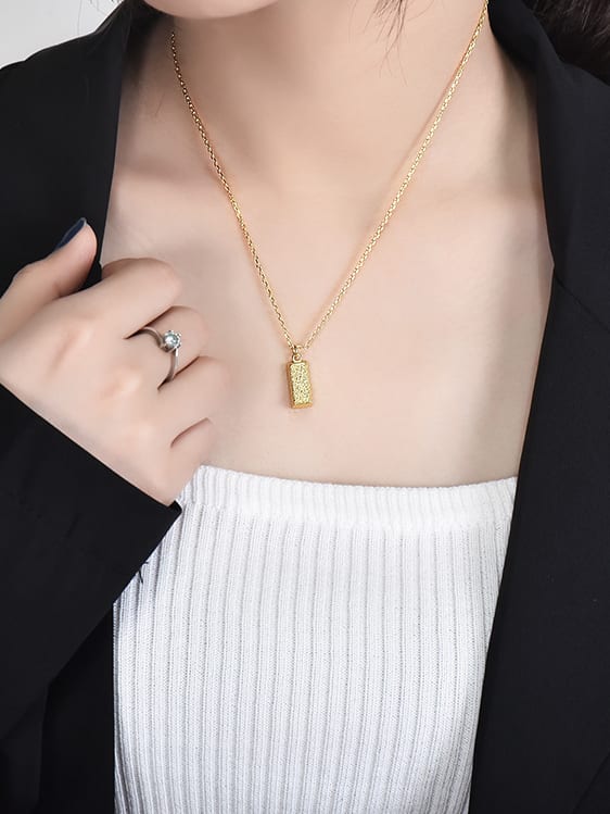 【 】Iconic ID Asymmetric Chain Necklace xoxo sweden